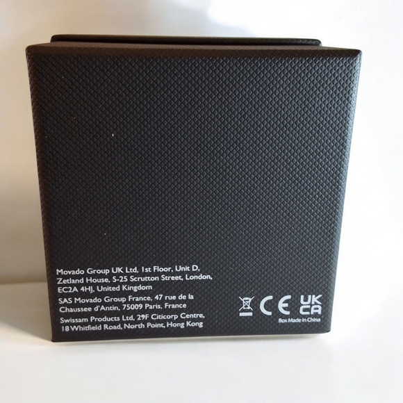 Coach Perry Brown Signature Canvas & Red Heart Watch NWT - Picture 14 of 14